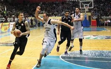 تیم های بسکتبال پالایش نفت آبادان و  شهرداری اراک نقره داغ شدند.