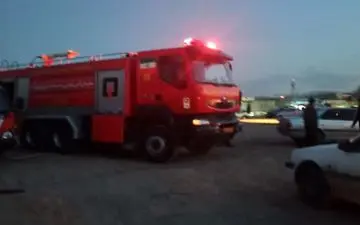 پنج غرفه تجاری در کرمانشاه بر اثر انفجار مواد محترقه دچار حریق شد