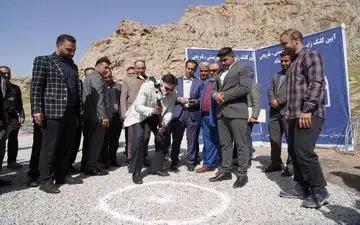 آغاز عملیات  اجرایی پروژه توریستی، تفریحی زیپ‌لاین در پارک شرقی تاق‌بستان