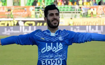 یاغی استقلالی در آستانۀ سرخ‌پوش شدن!