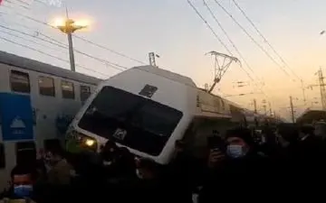 برخورد قطار متروی تهران با تامپون در صادقیه