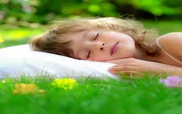  با این توصیه ها به جنگ خواب آلودگی بهاره بروید!