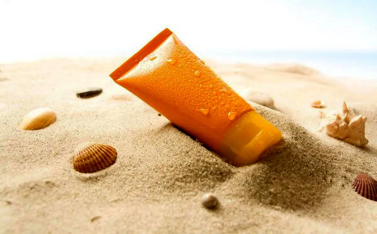  نحوه پاک کردن صحیح کرم ضد آفتاب از روی پوست