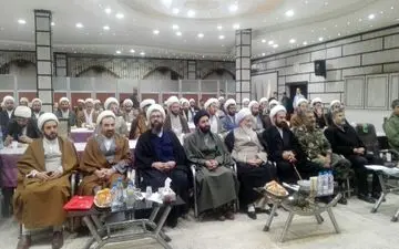 آیت الله علما: نیروهای مسلح خاری در چشم دشمن هستند / باید از وابستگی خارج شویم