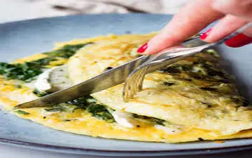 طرز تهیه  املت کاهو با پودر نان سوخاری!