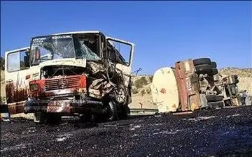 جاده‌ای درتسخیر نفت‌کش‌ها/مرگ در«اسلام‌آباد - پلدختر» پرسه می‌زند
