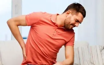 از قوز کردن تا گردن پیامکی؛ چگونه وضعیت بدنی نادرست سلامت شما را تهدید می‌کند؟
