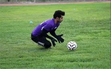 فروزان‌: داور برای پرسپولیس پنالتی گرفت تا خیال‌شان راحت شود!/ با نامردی باختیم 