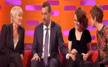 جنجال اخلاقی کمدین معروف در برنامه زنده! +تصویر