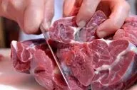 نرخ تازه گوشت قرمز امروز 28 مرداد 1404؛ قیمت روز گوسفندی و گوساله در بازار
