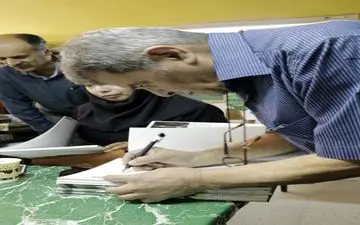 مراسم نصب پلاک ماندگار بر سر در منزل استاد احمد فتوت نقاش بزرگ همدانی  به روایت تصویر