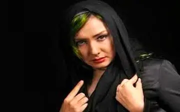 هانیه توسلی و خواهرش در کنار آثار تاریخی و معماری اصیل کاشان