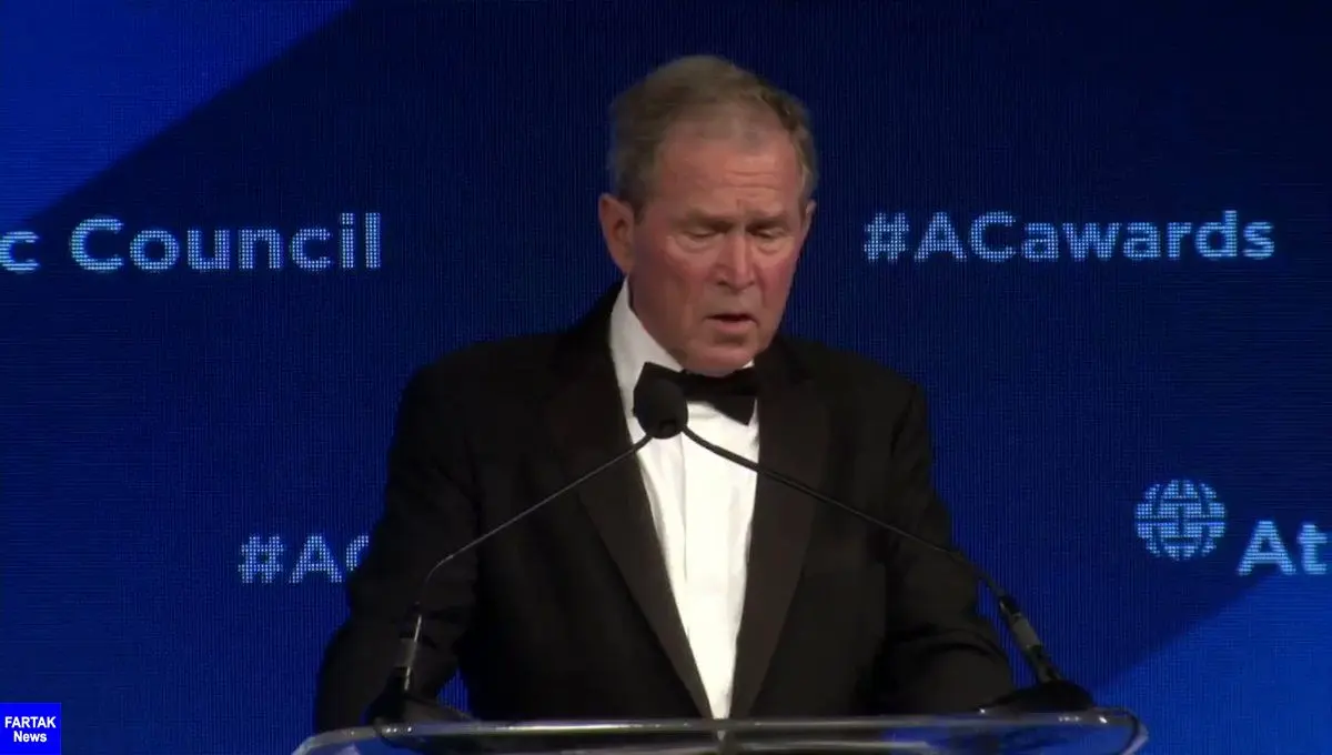  'جورج بوش' نسبت به خطر انزوای آمریکا هشدار داد