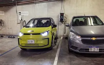 نظر کارشناسان مجله آمریکایی موتور ترند درباره جک E10X چیست؟
