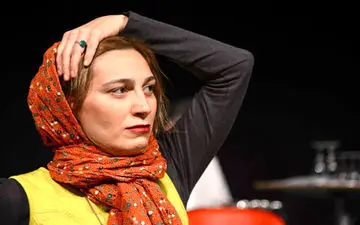 فلامک جنیدی و خانواده اش در لندن / پوشش متفاوت خانم بازیگر