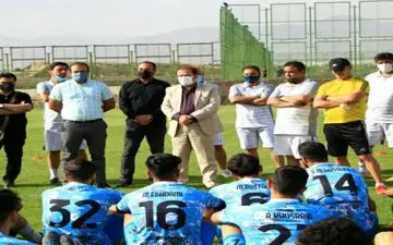 انتخاب سرمربی از نان شب واجب تر است! 