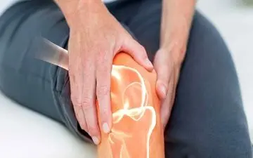 درمان زانو درد با یک حرکت ساده در خانه + ویدئو