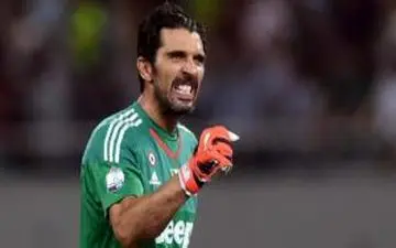 بوفون: دیدار برابر بارسا ترسناک است 