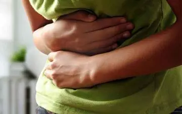 زخم معده چه علت و علائمی دارد و برای درمان چه باید کرد؟