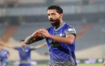 دومین خرید استقلال قطعی شد/ توافق آبی‌ها با یک ملی‌پوش!