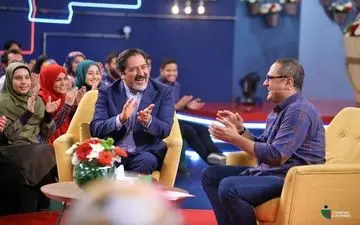 هنرنمایی جناب‌خان در مقابل حسام‌الدین سراج 