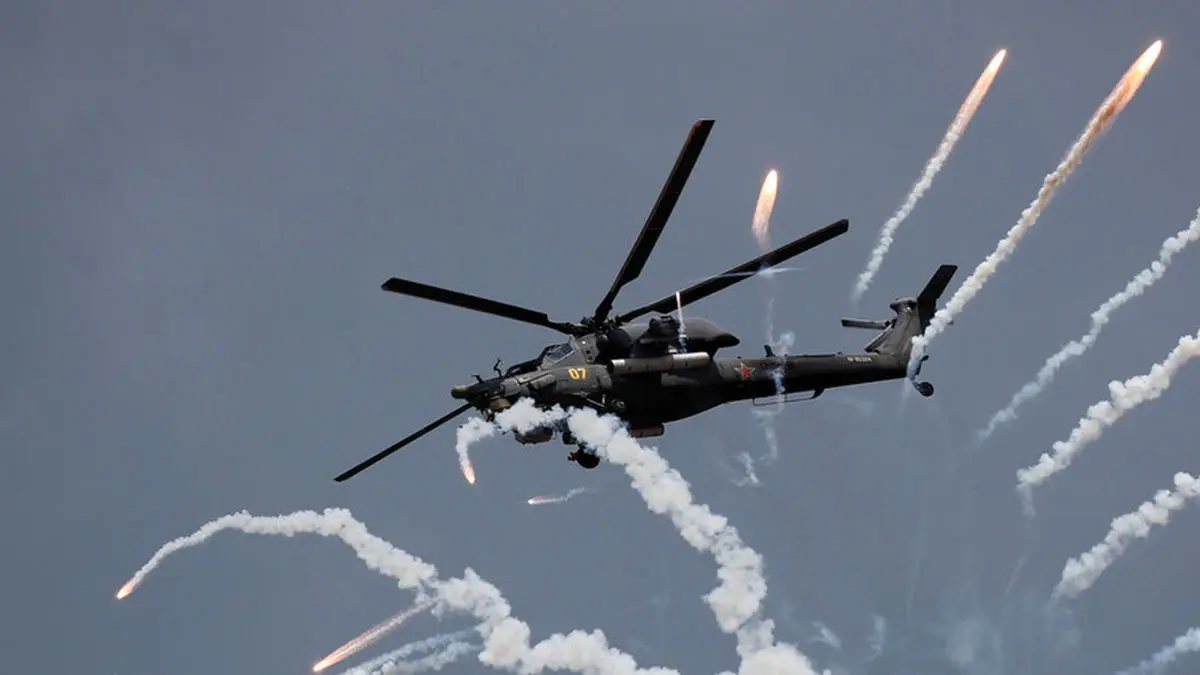 لحظات سقوط دو هلی‎کوپتر روسی در حومه کی‌یف + ویدئو