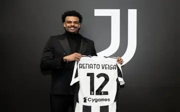 رناتو ویگا به یوونتوس پیوست؛ تقویت خط دفاعی بانوی پیر
