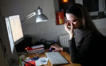 چشمانتان را فدای کامپیو‌تر نکنید