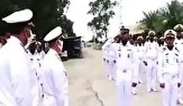 رجزخوانی افسر نیروی دریایی ارتش در وصف خلیج‌فارس