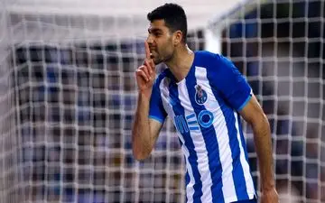 واکنش طارمی به تمارض و پنالتی گرفتن ؛ تقصیر من است که رویم خطا می‌شود؟