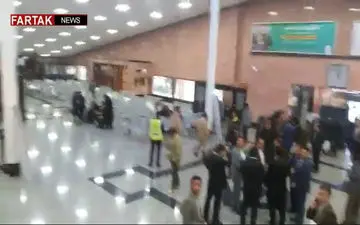 نگرانی خانواده‌های سرنشینان هواپیمای سقوط کرده + فیلم