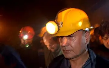 تا احقاق کامل حقوق معدن‌چیان در کنارشان می‌مانیم