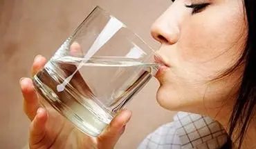 5تأثیر شگفت انگیز نوشیدن آب روی سلامت مغز