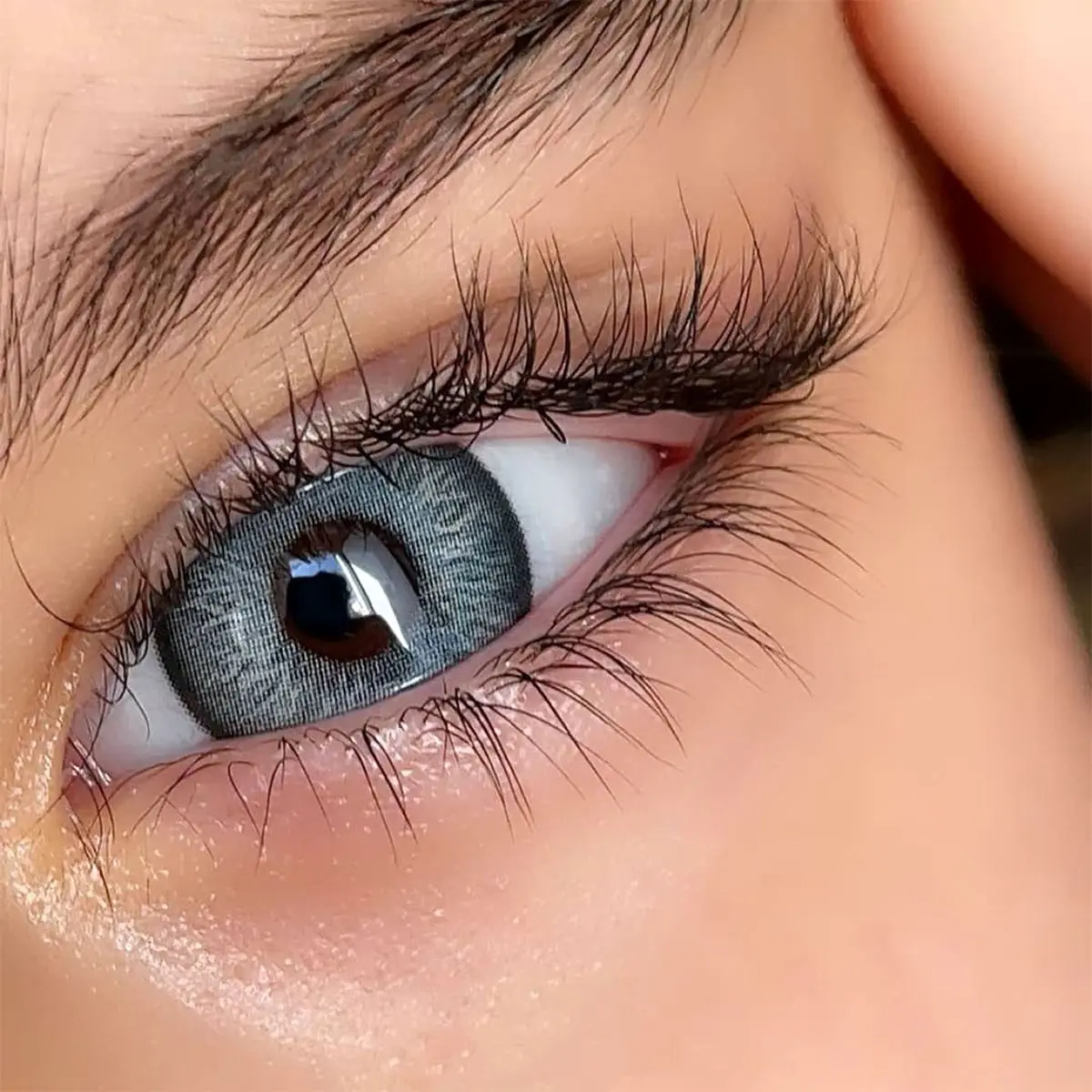  لنز کرایه ای آرایشگاهها ناقل این بیماری خطرناک است!