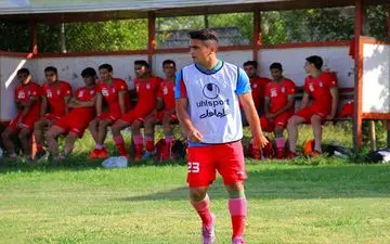 تکذیب یک شایعه/ منصوریان مدافع تیم ملی را نمی خواهد