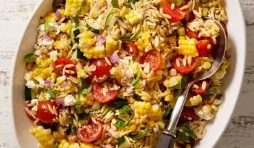 طرز تهیه یک سالاد خوشمزه با طعم متفاوت!
