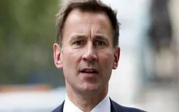 انگلیس: بشار اسد برای مدتی باقی می‌ماند