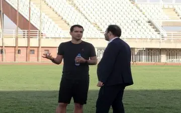 برای دیدار با مس شهر بابک هر تیمی باید چندین بار رفت و آمد کند/چرا باید میزبانی را به شهری بدهند که دو تا اتاق هم برای اقامت ندارد 