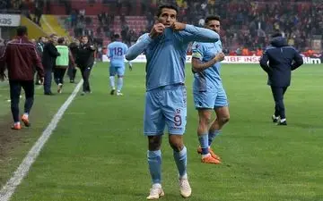 وحید امیری به قطر می رود یا در ایران سرخپوش می شود؟