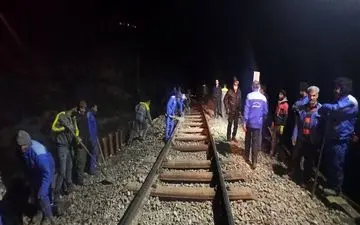 از سر گیری تردد قطارها در راه‌آهن شمال 