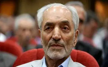 خریداران دلار و ارز توصیه پیر اقتصاد را جدی بگیرند