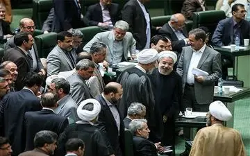  اختلاف دولت و مجلس درباره افزایش حقوق کارمندان در ۱۰ بند