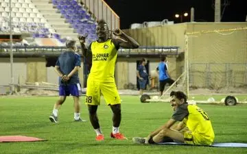 پیام عجیب منشا برای پرسپولیس و استقلال+عکس