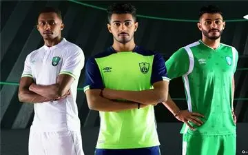 رقیب پرسپولیس از پیراهن جدیدش رونمایی کرد