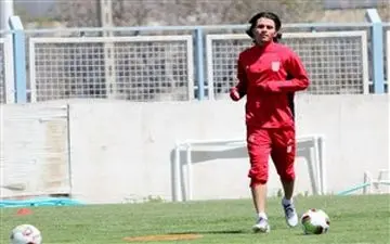 ایمانی دیدار با پرسپولیس را از دست داد؟