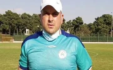 مربی ذوب آهن: بچه‌ها زیر فشار خیلی زیاد هستند