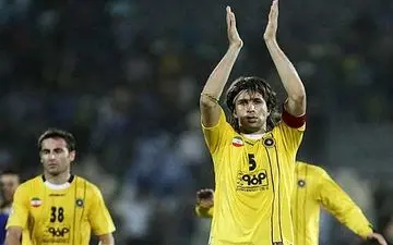 هادی عقیلی از فوتبال خداحافظی کرد