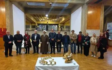 خسروپناه: نمایشگاه هنرمندان پیشکسوت نمادی حکمت بنیان است