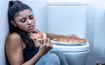 عوارض بولیمیا یا پرخوری عصبی