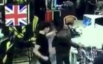 حمله وحشیانه دو نوجوان به صاحب یک کافی نت